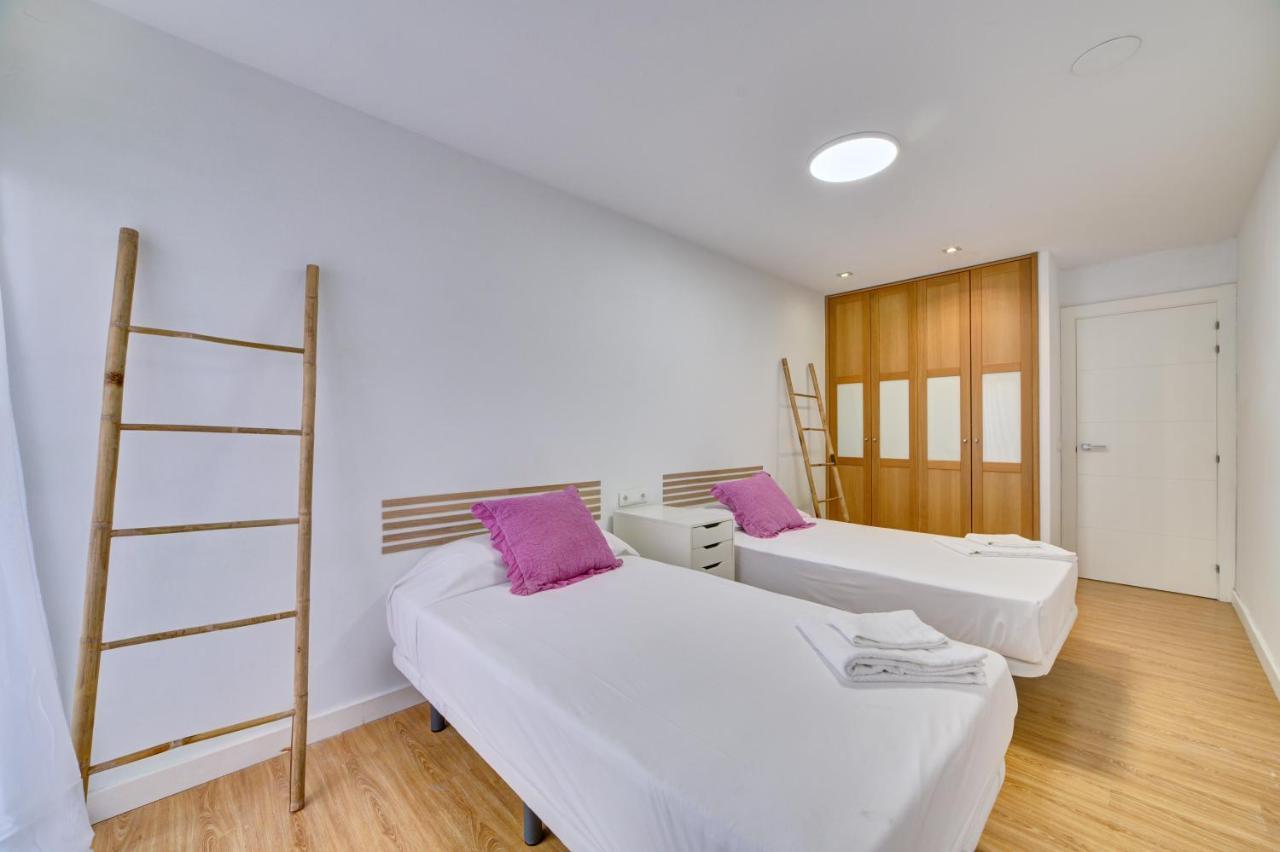 Apartamento El Lobo By Clabao ログローニョ エクステリア 写真