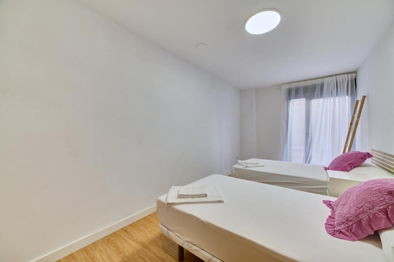 Apartamento El Lobo By Clabao ログローニョ エクステリア 写真