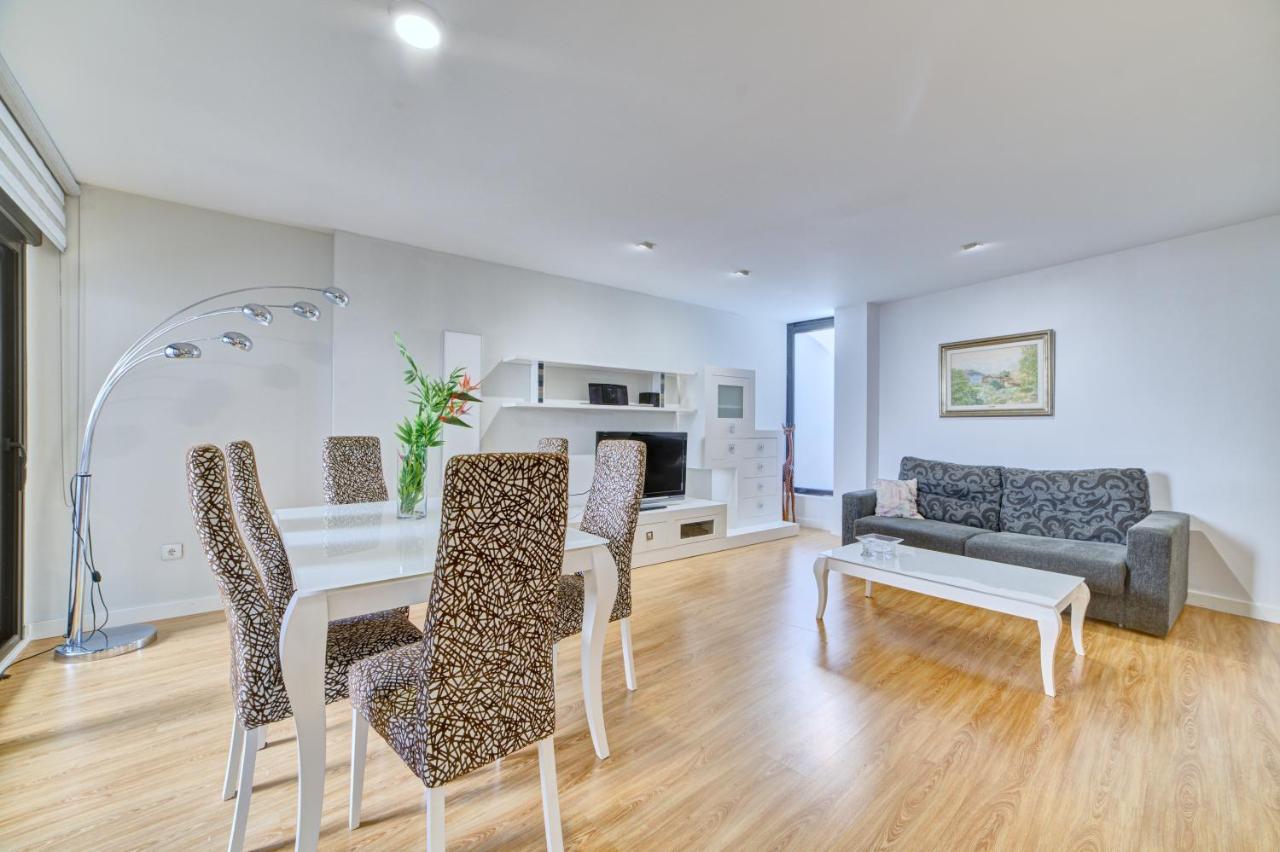 Apartamento El Lobo By Clabao ログローニョ エクステリア 写真